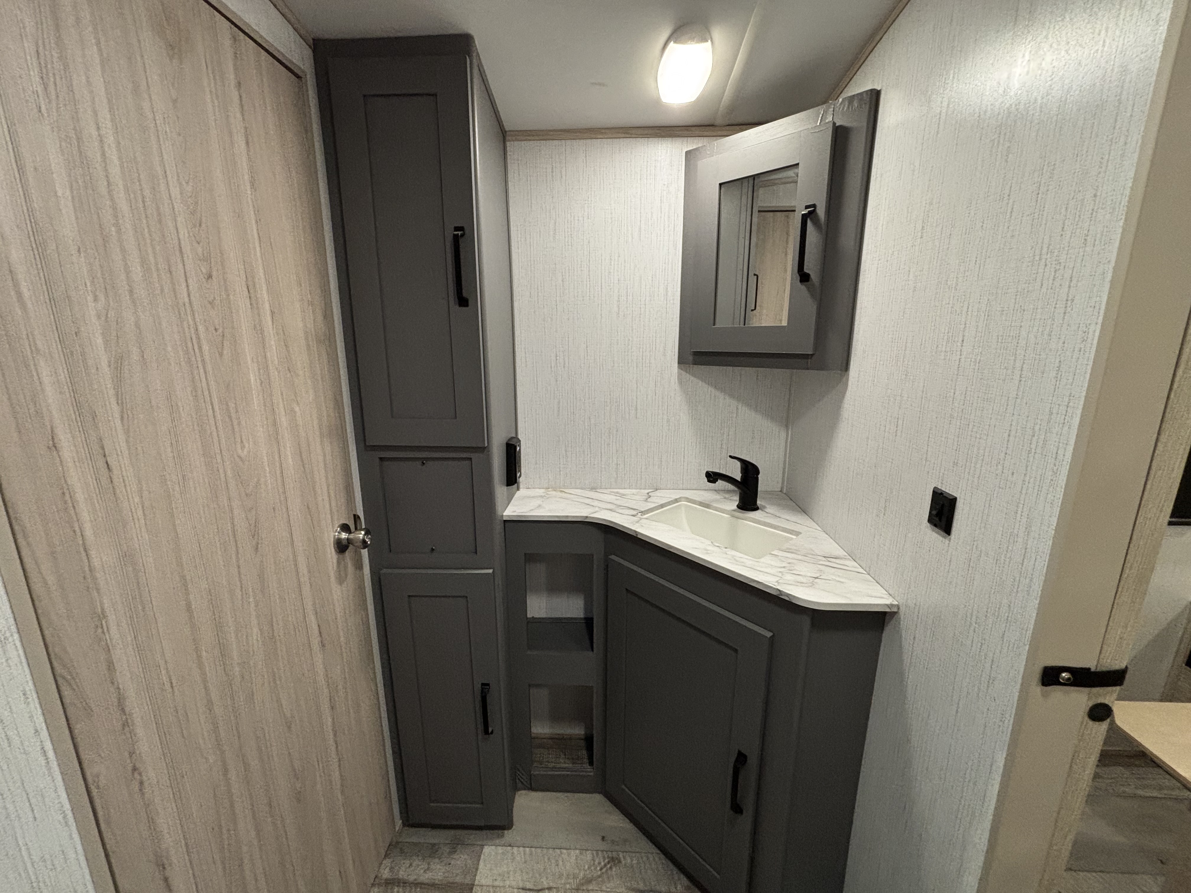 2022 Heartland Sundance Ultra-Lite SDTT 301 BH - Image 18