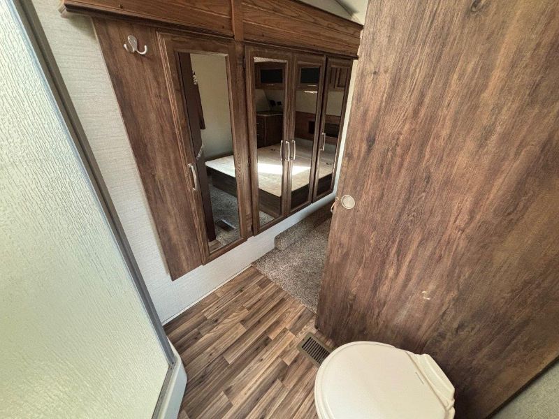 2017 Keystone Cougar 326RDS - Image 22