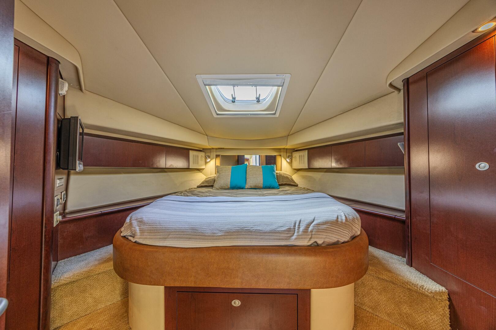 2007 Sea Ray 44 Sedan Bridge - Image 23