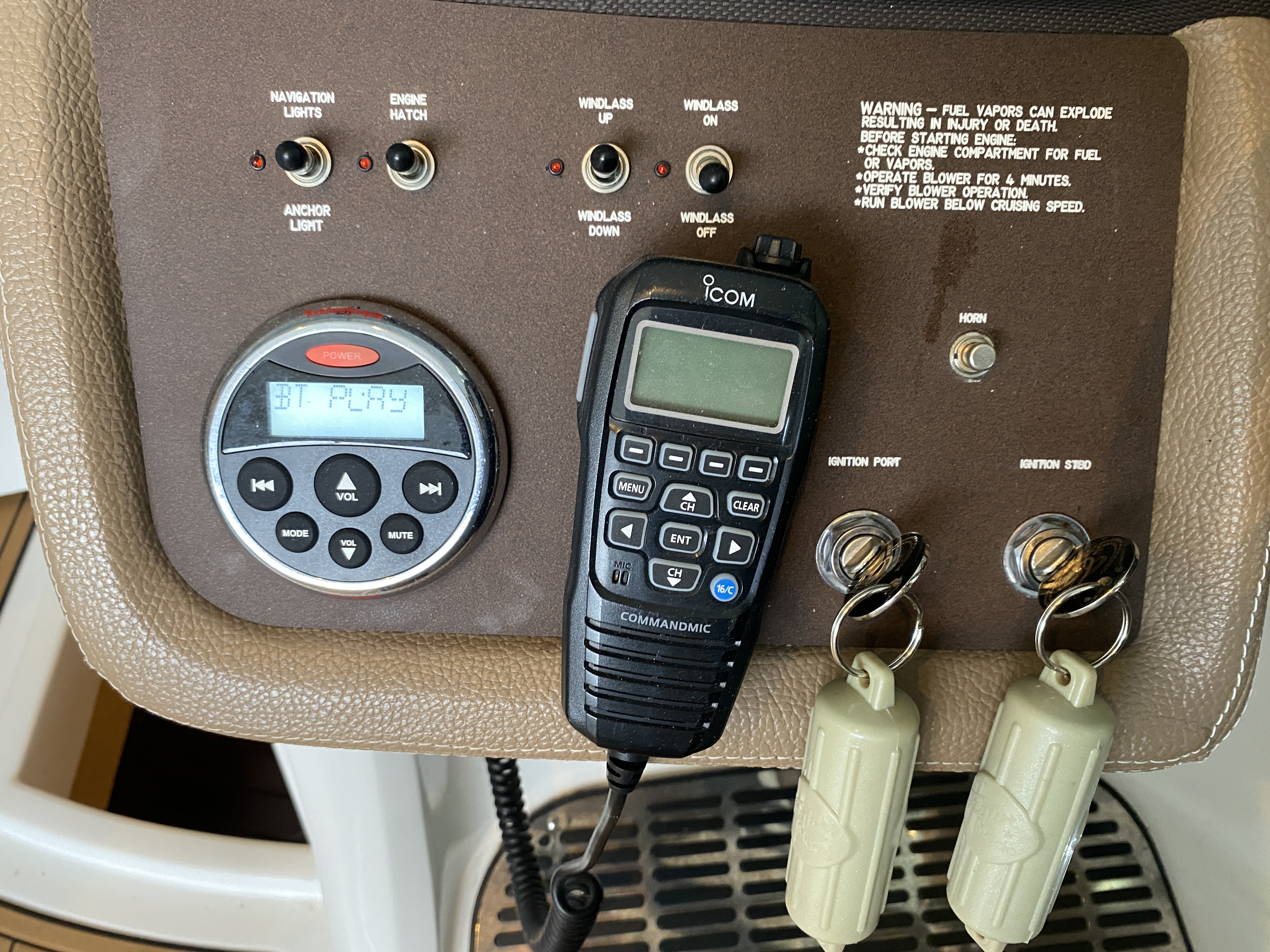 2015 Cobalt 336 - Image 32