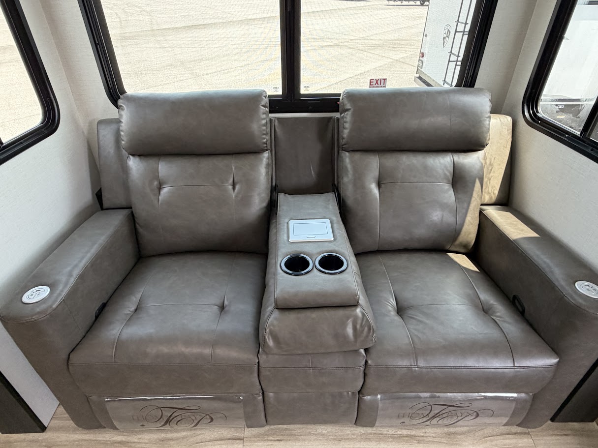 2027 VENTURE RV SPORTTREK 336VRK - Image 37