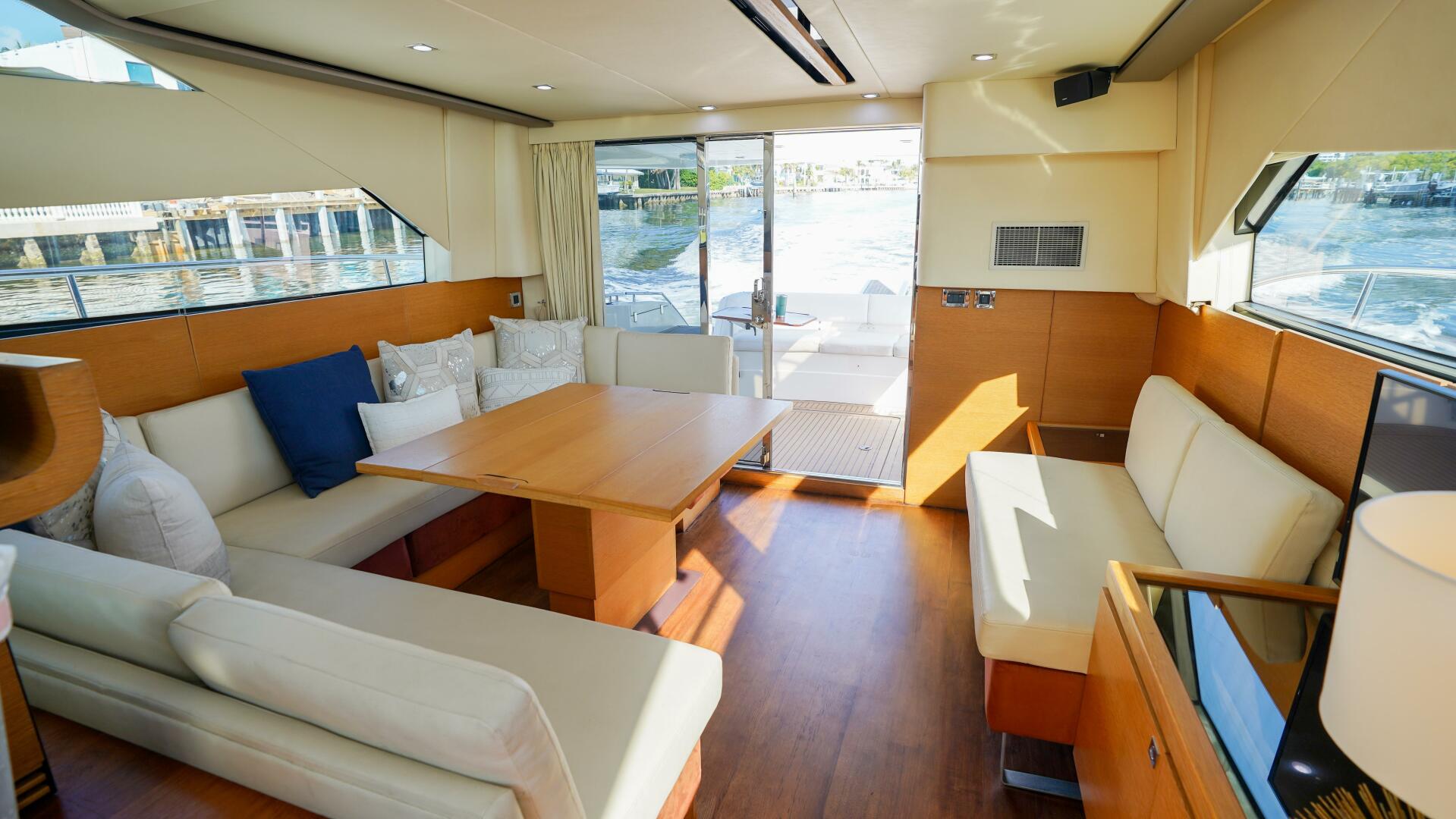 2009 Fairline - Image 15