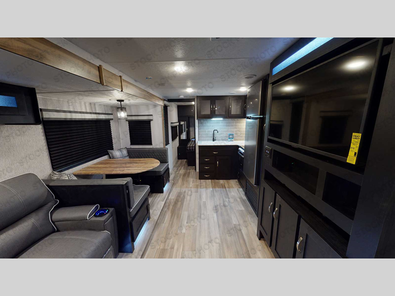 2022 COACHMEN 287BHDS - Image 2
