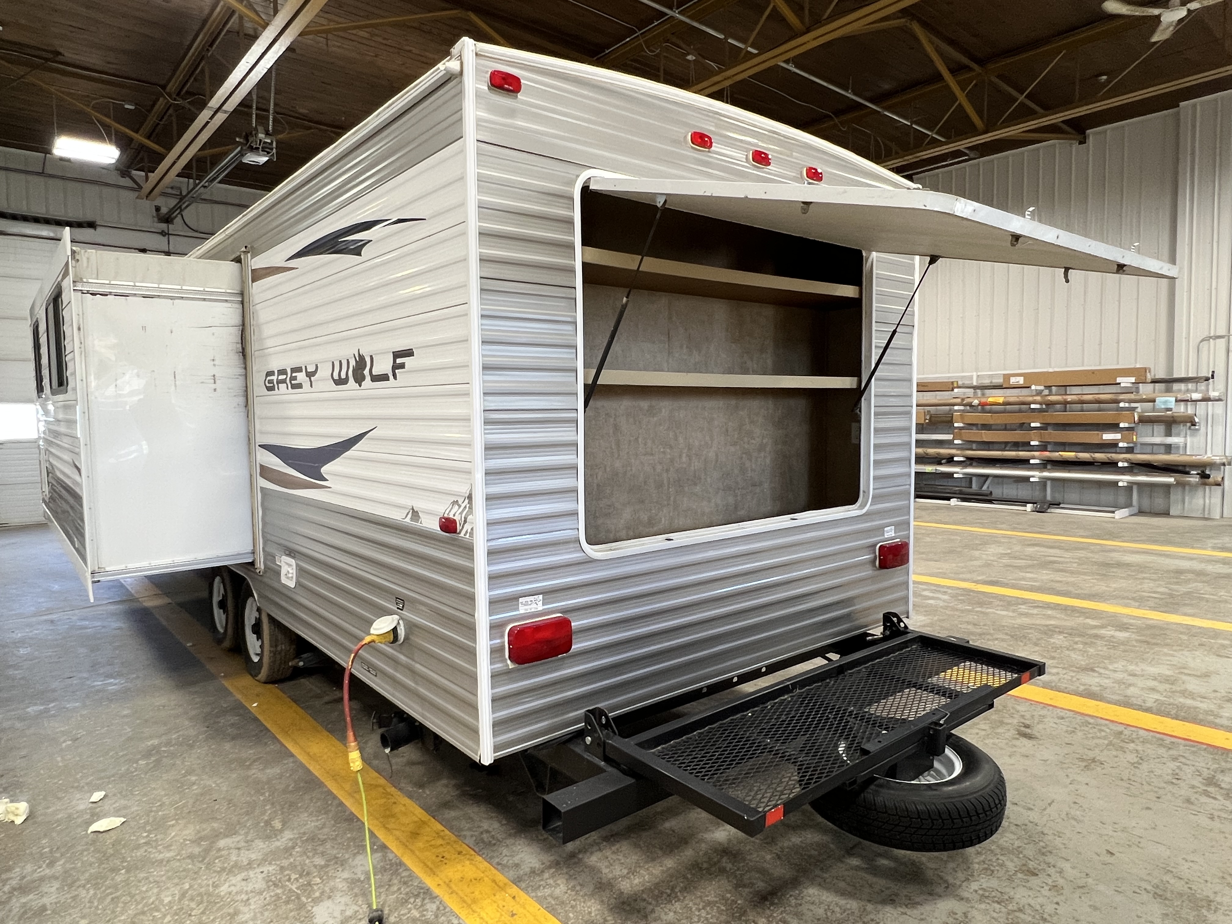 2013 CHEROKEE GREY WOLF 28BHG - Image 6