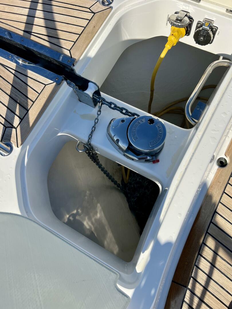 2018 Nimbus 365 Coupe - Image 25