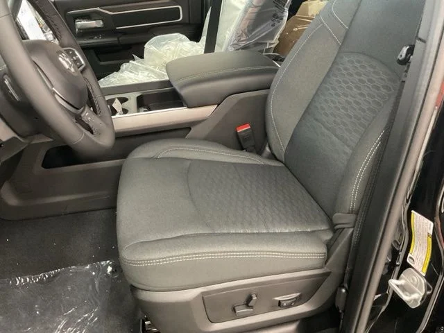 2026 Ram 2500 Big Horn 4x4 Crew Cab 6'4" Box - Image 21