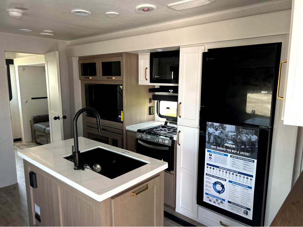 2027 JAYCO EAGLE 312BHOK - Image 8