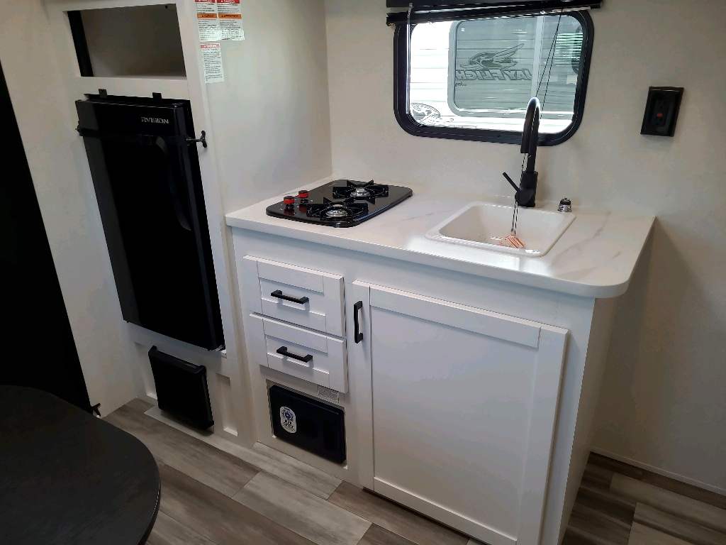 2026 Jayco Jay Flight SLX 170FQW Sport Edition - Image 4