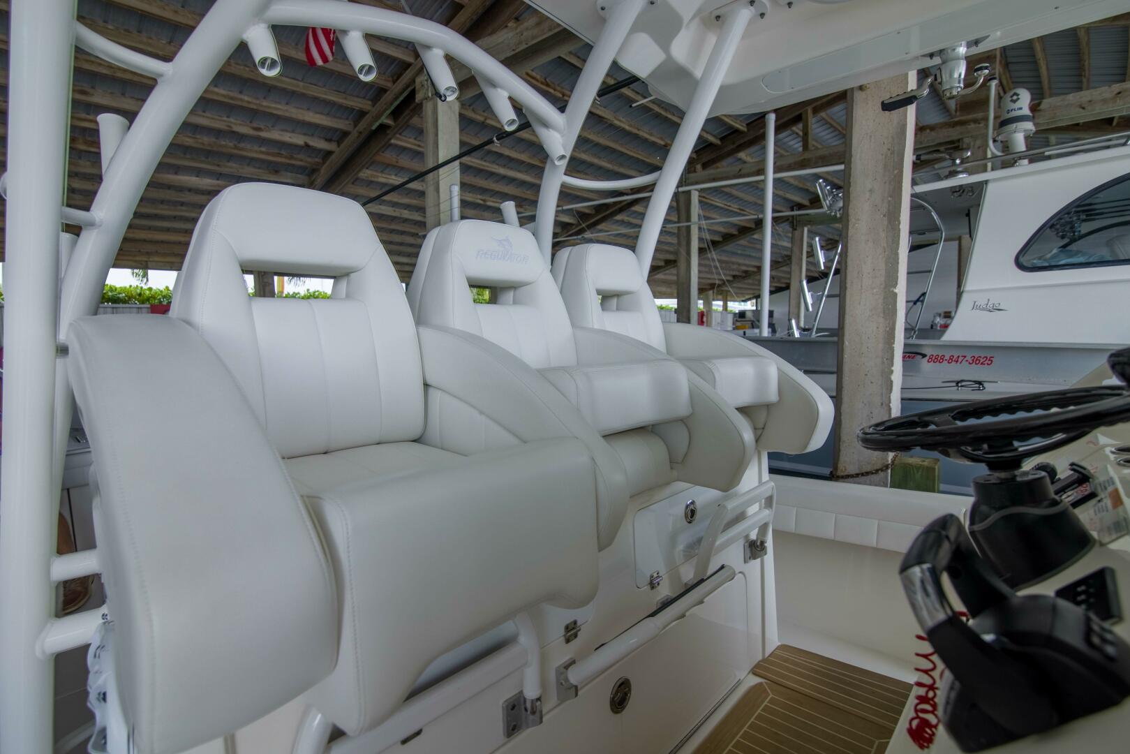 2021 Regulator 41 Center Console - Image 10