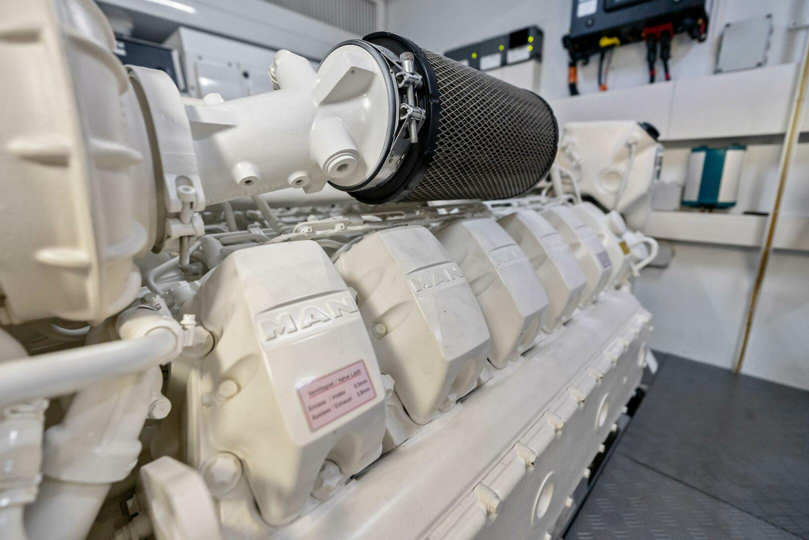 2024 Ferretti Yachts 720 - Image 99