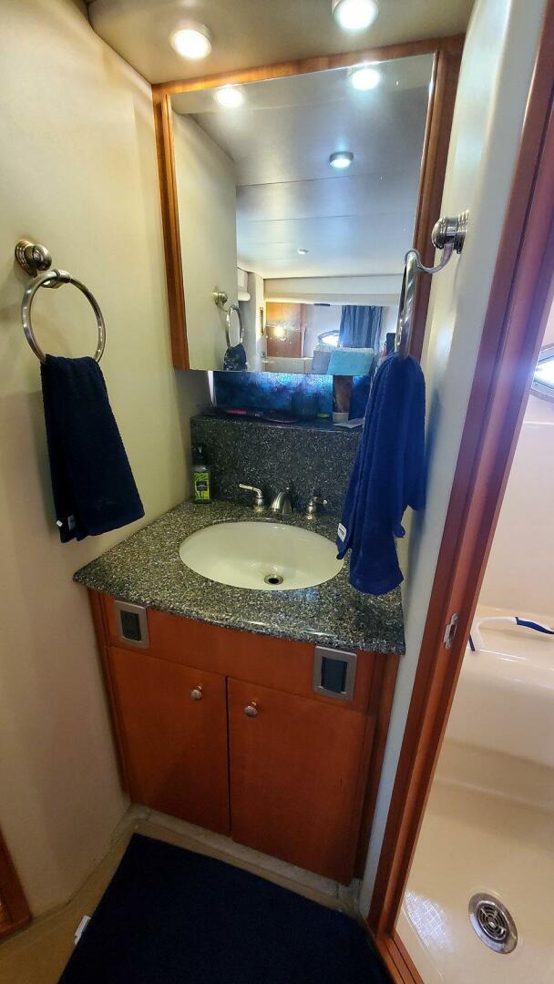 2004 Meridian 408 - Image 30