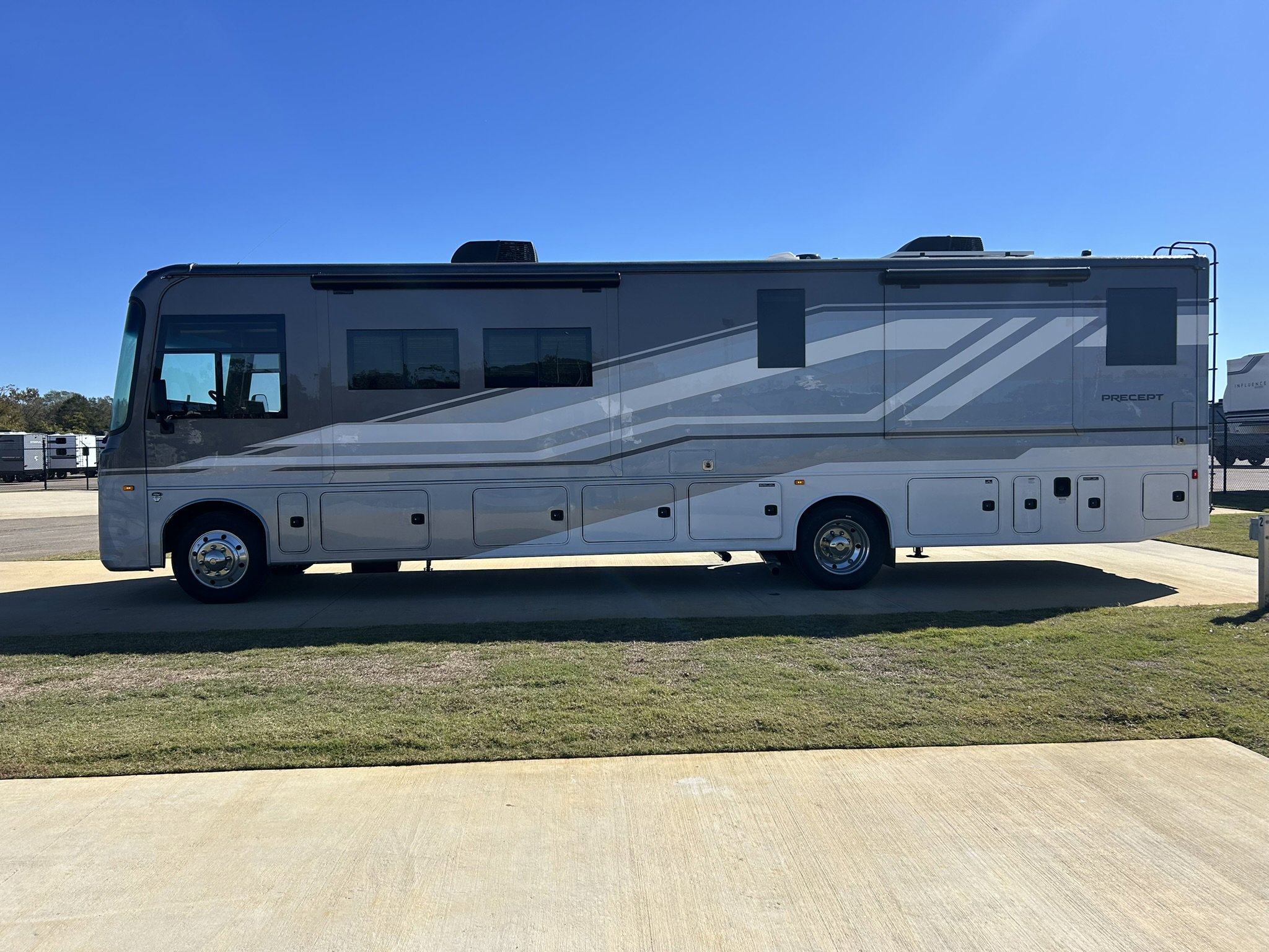 2026 JAYCO PRECEPT 36C - Image 5