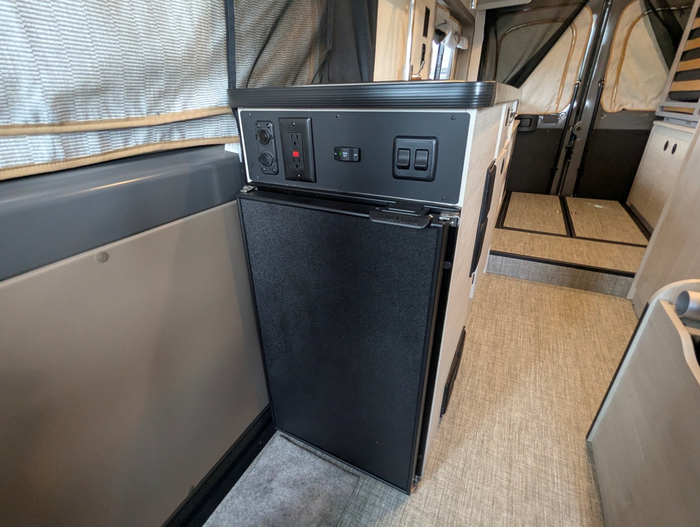 2027 Winnebago Solis 59PX - Image 24