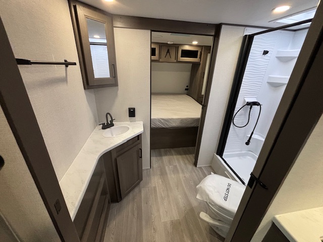 2026 Grand Design Transcend 305BHT - Image 20