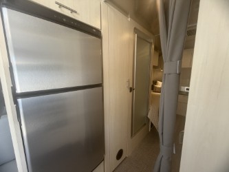 2026 AIRSTREAM FLYING CLOUD 25FBT - Image 9