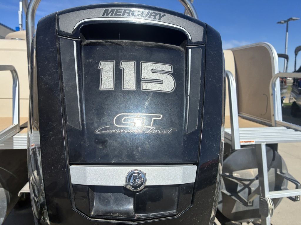 2014 Avalon C SERIES WIND JAMMER 24 - Image 10
