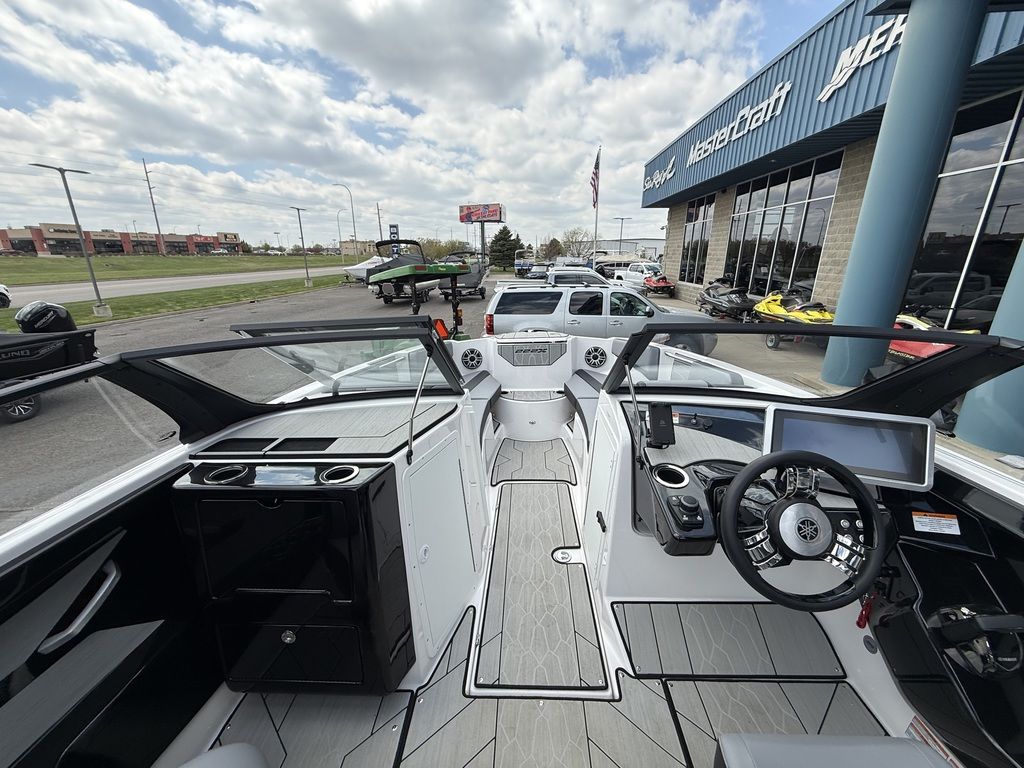 2026 Yamaha Boats 222XD - Image 26