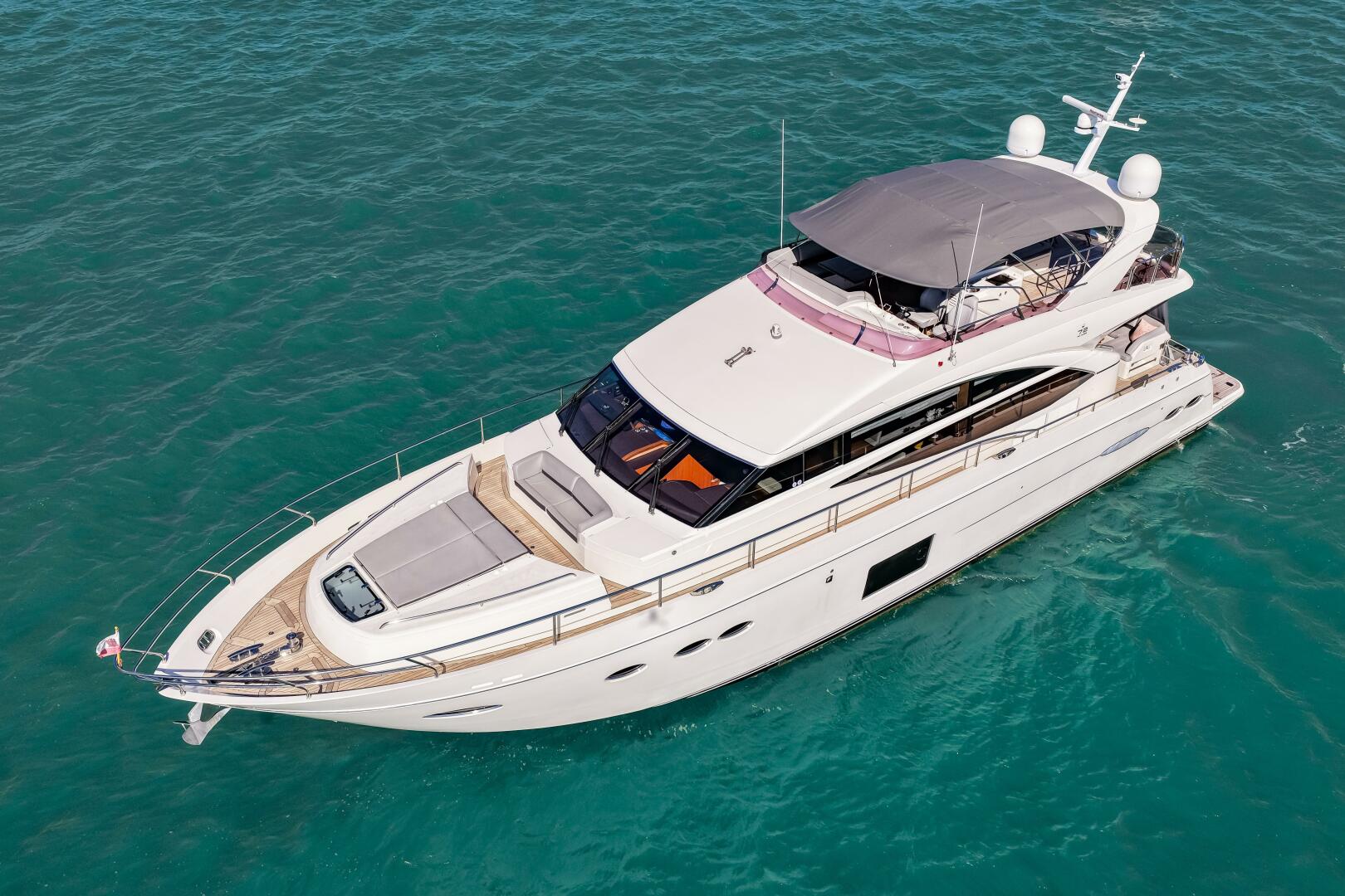 2014 Princess Y72 - Image 31