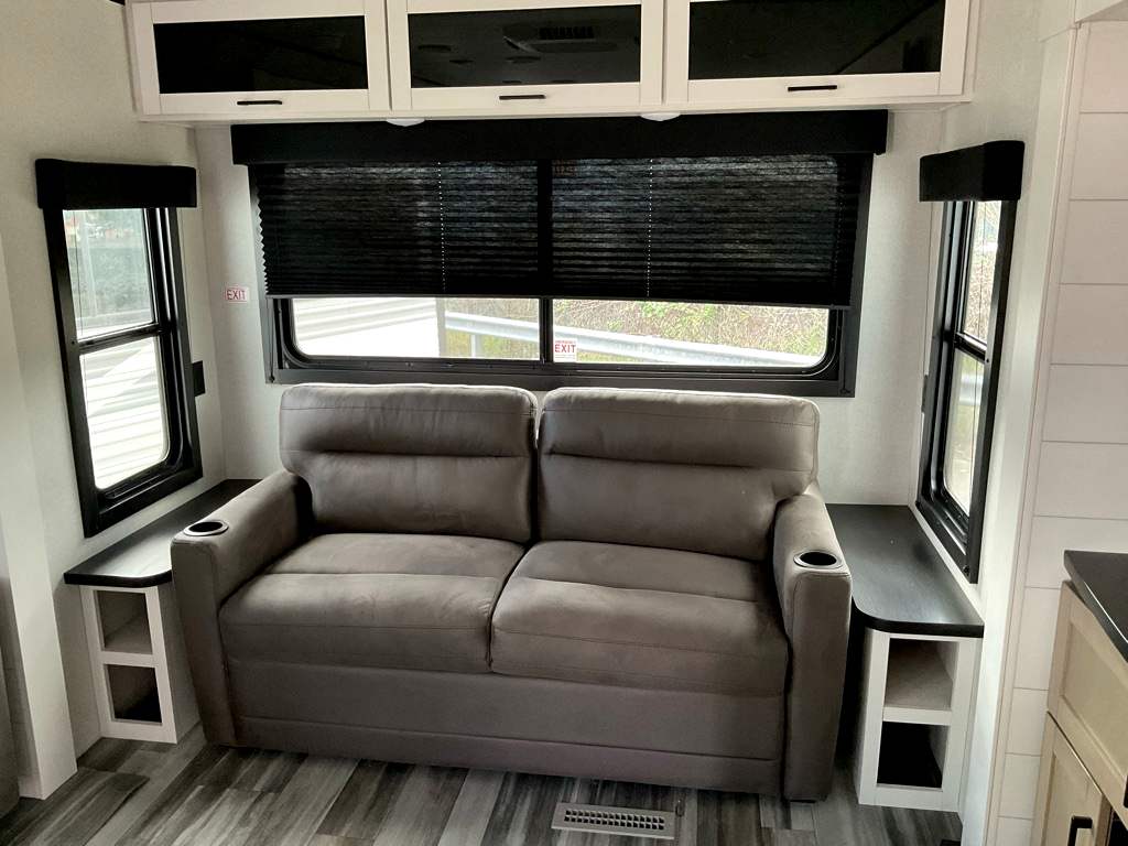 2026 JAYCO Jay Flight SLX 334 RTS  - Image 15