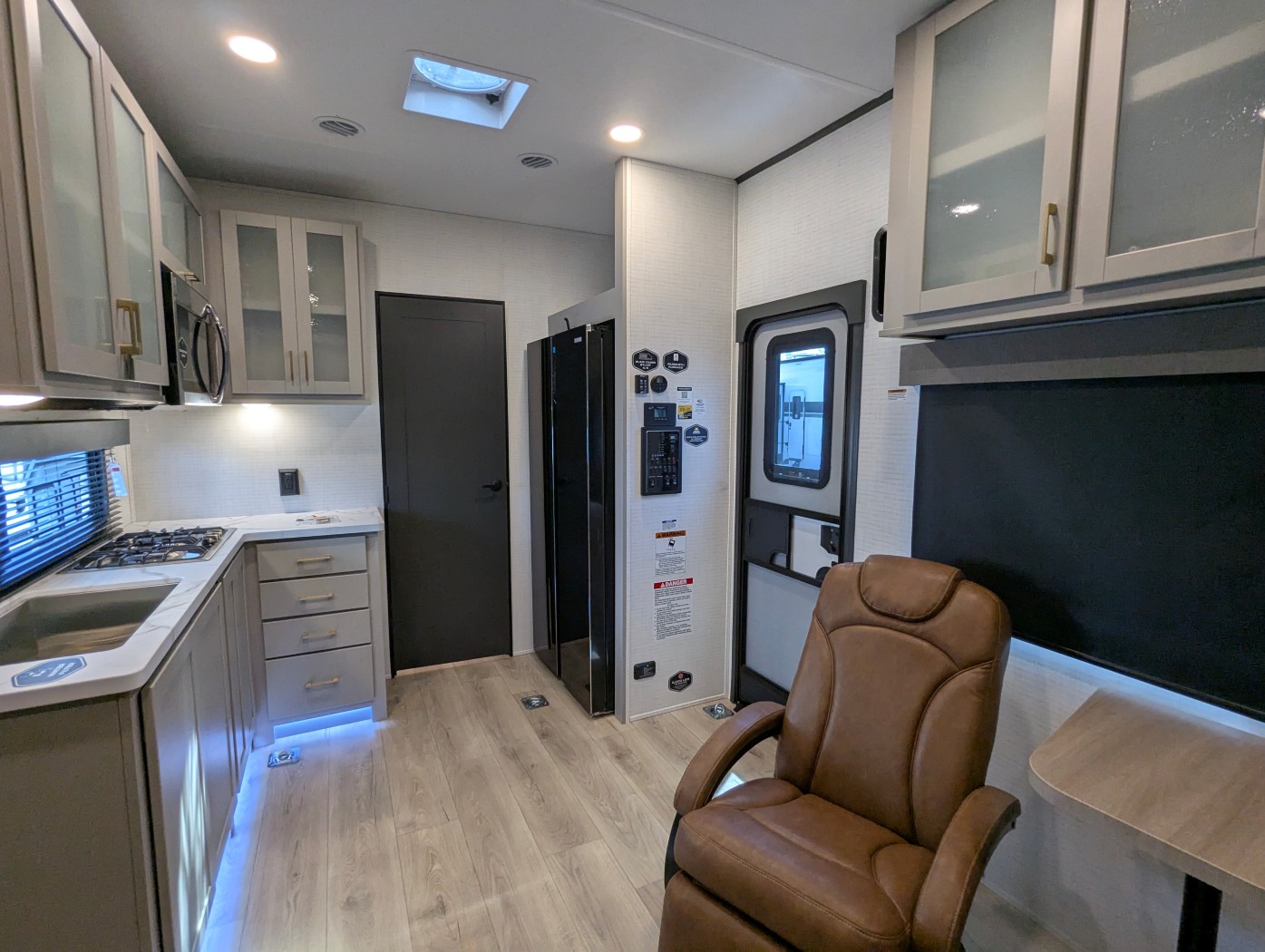 2026 Forest River Stealth 2600 - Image 24