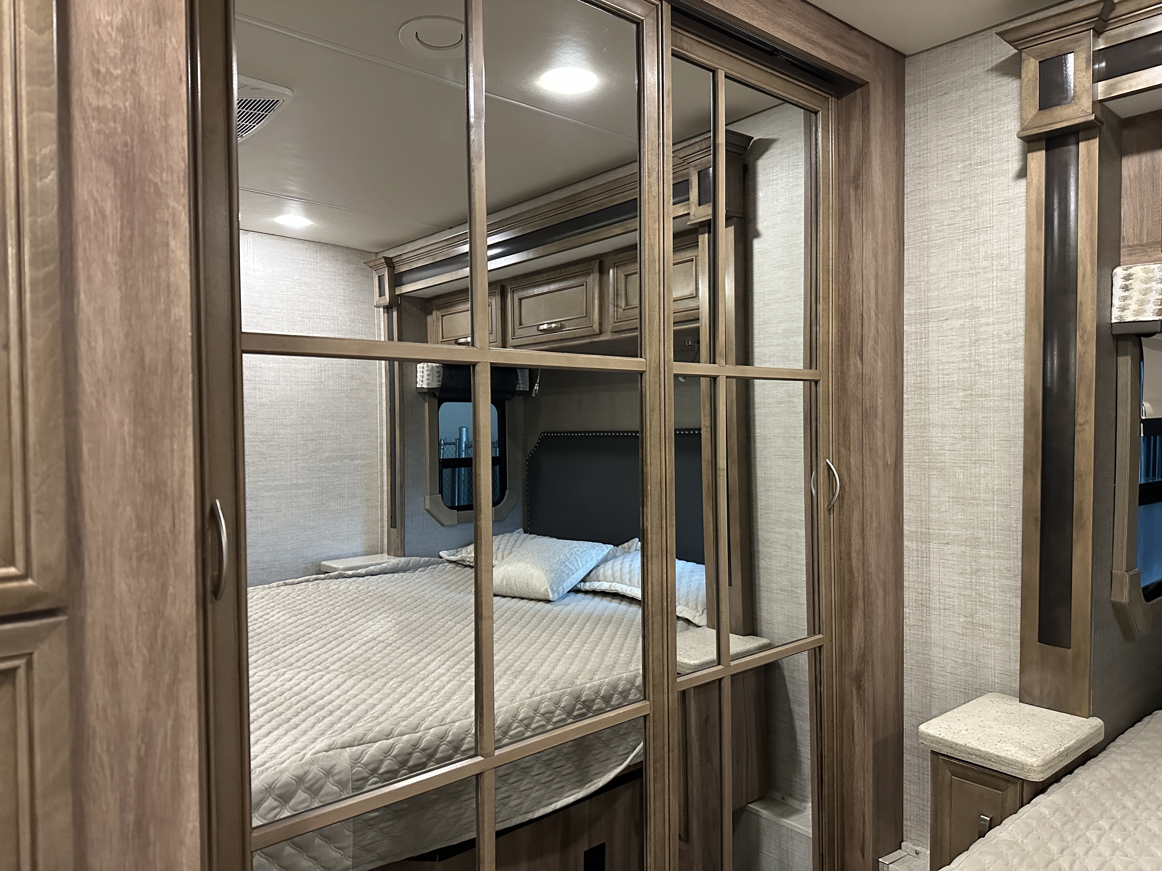 2021 JAYCO PRECEPT 36H - Image 19