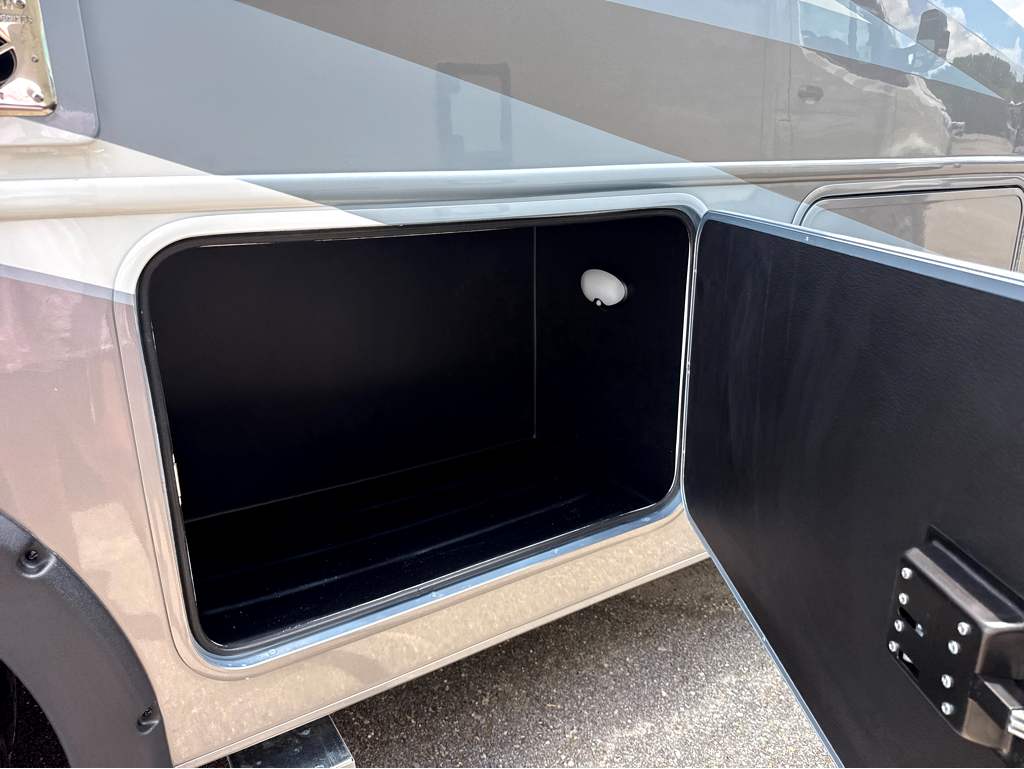 2027 ENTEGRA COACH ESTEEM XL 32U - Image 8