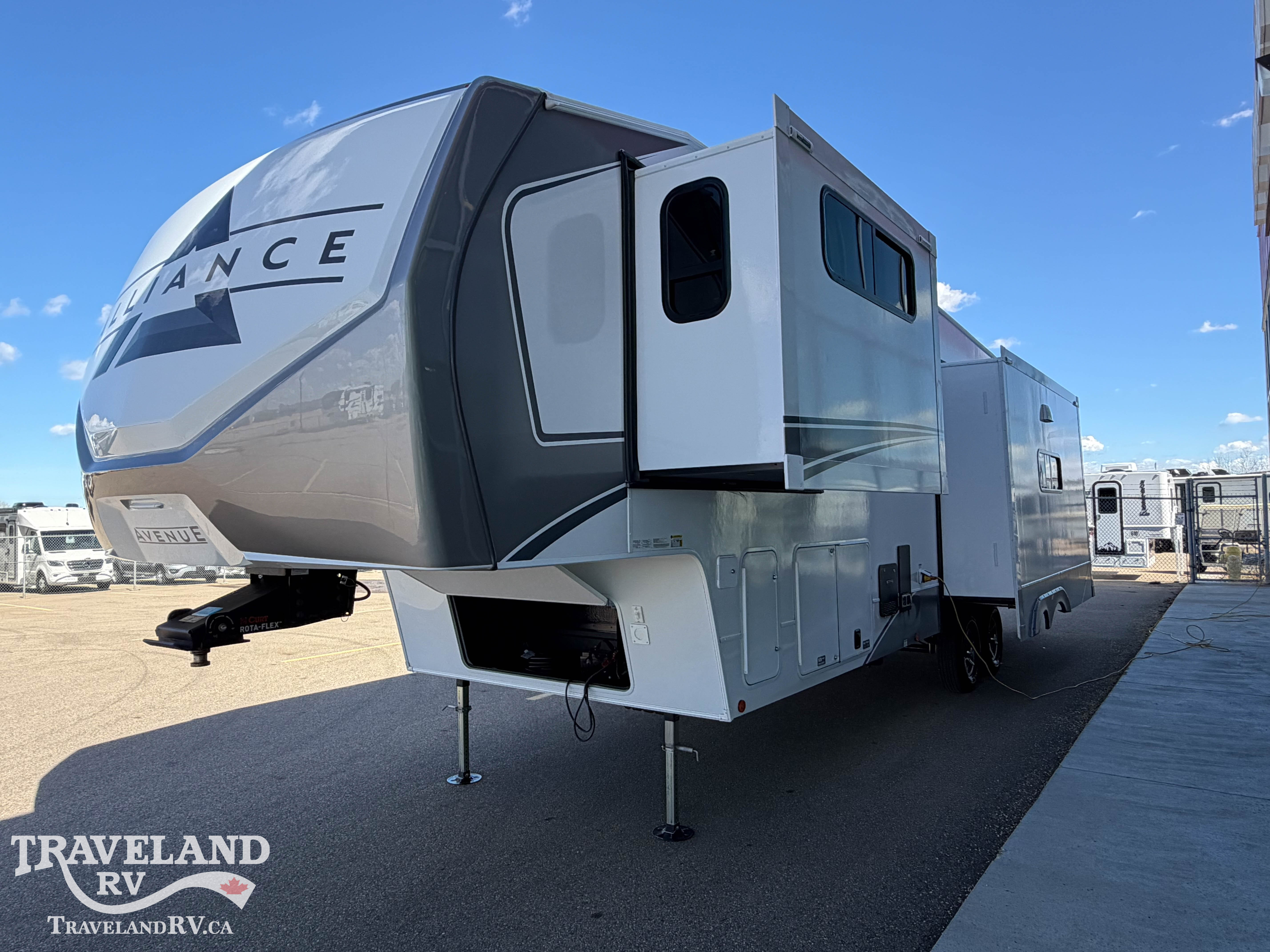 2026 Alliance RV Avenue 32RLS - Image 6