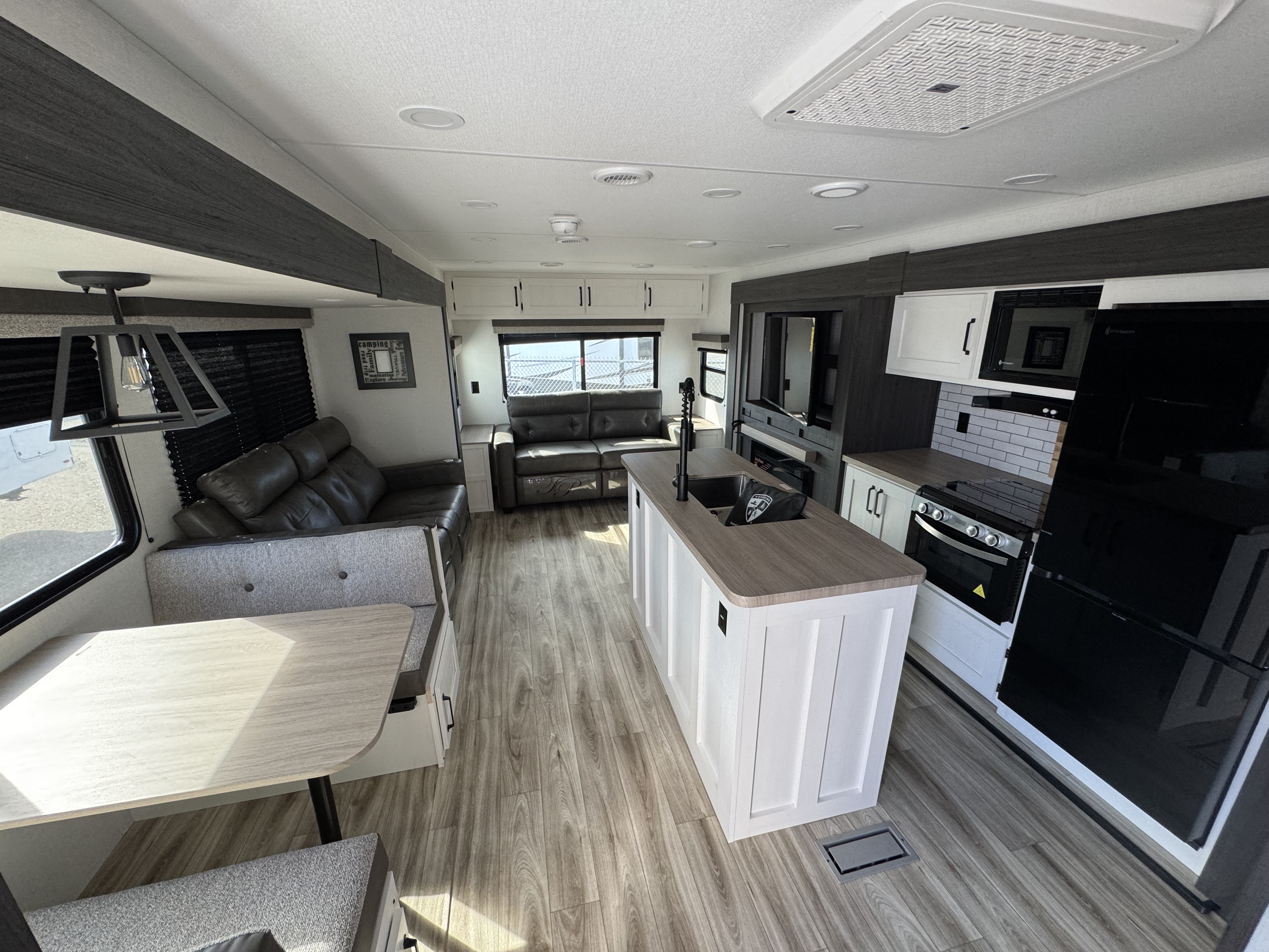 2027 VENTURE RV SIENNA 293VIK - Image 19