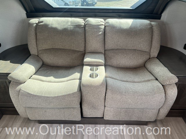 2022 GRAND DESIGN SOLITUDE 346FLS - Image 15