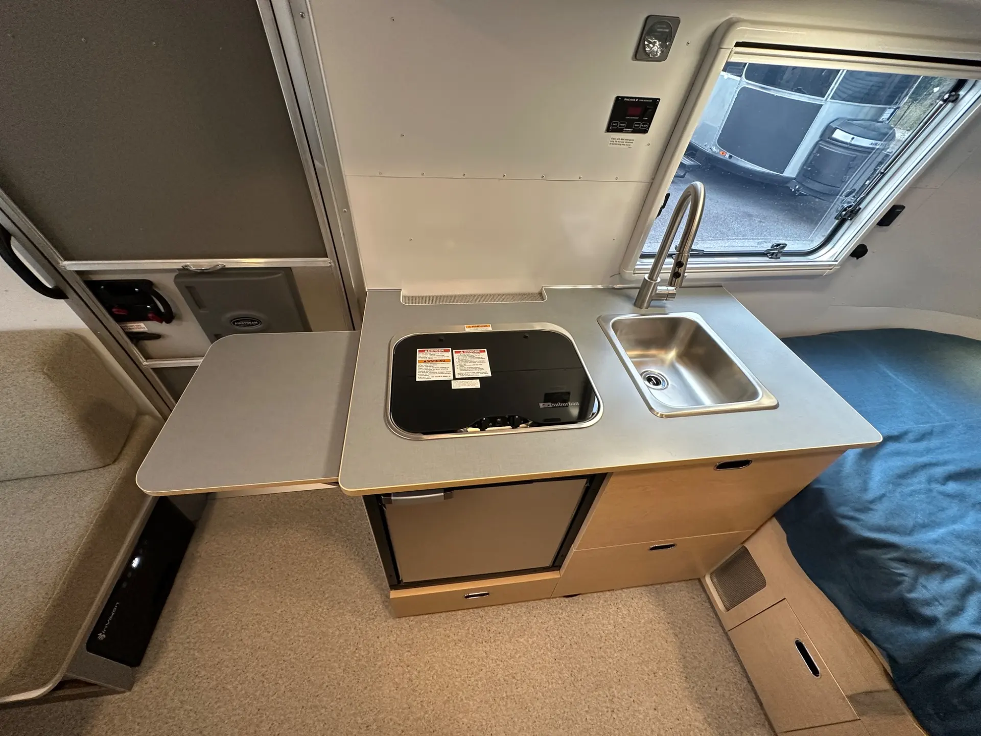 2027 Airstream World Traveler 17Rb - Image 36