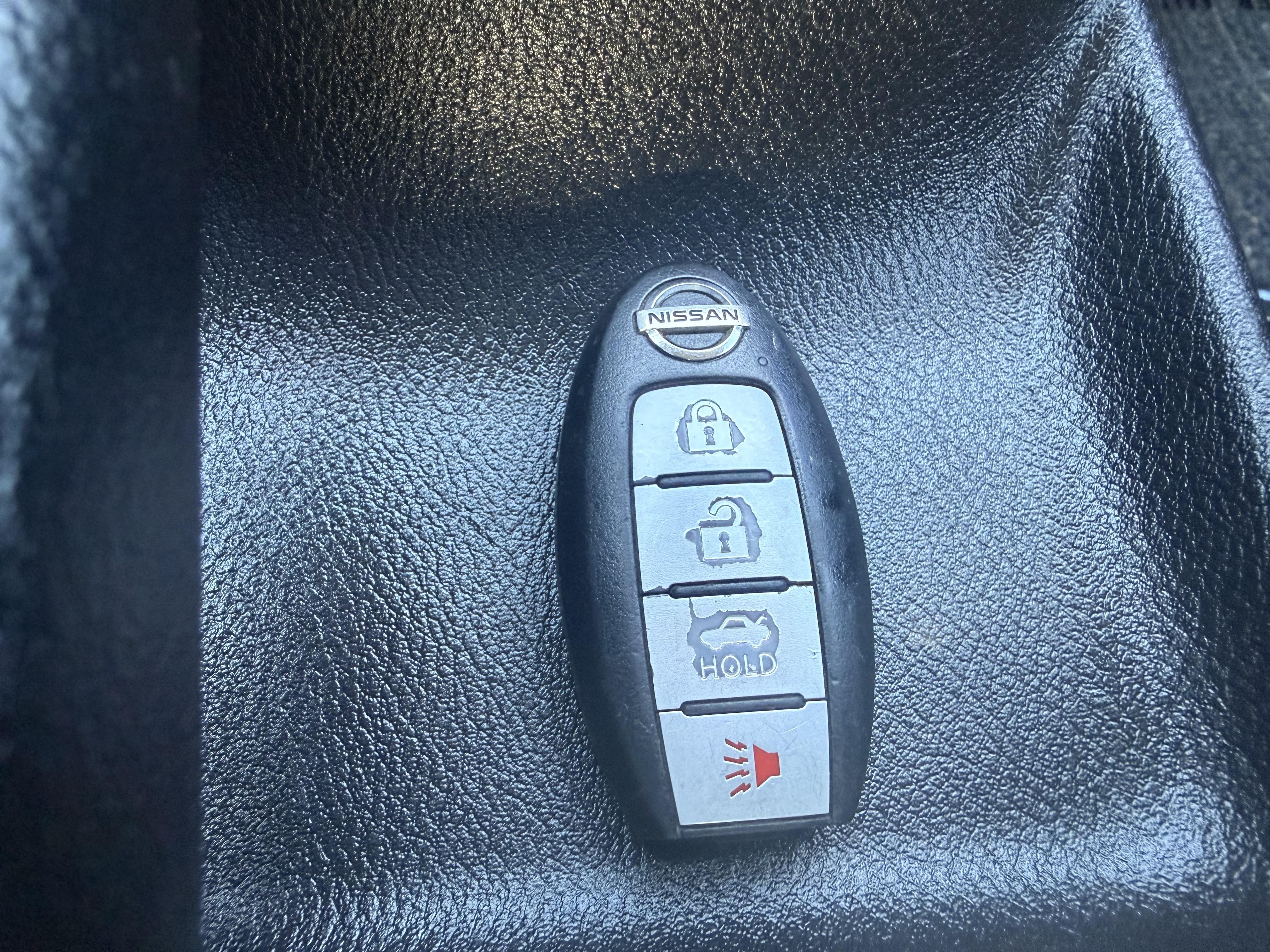 2020 Nissan VERSA Sedan 4D SV I4 - Image 13
