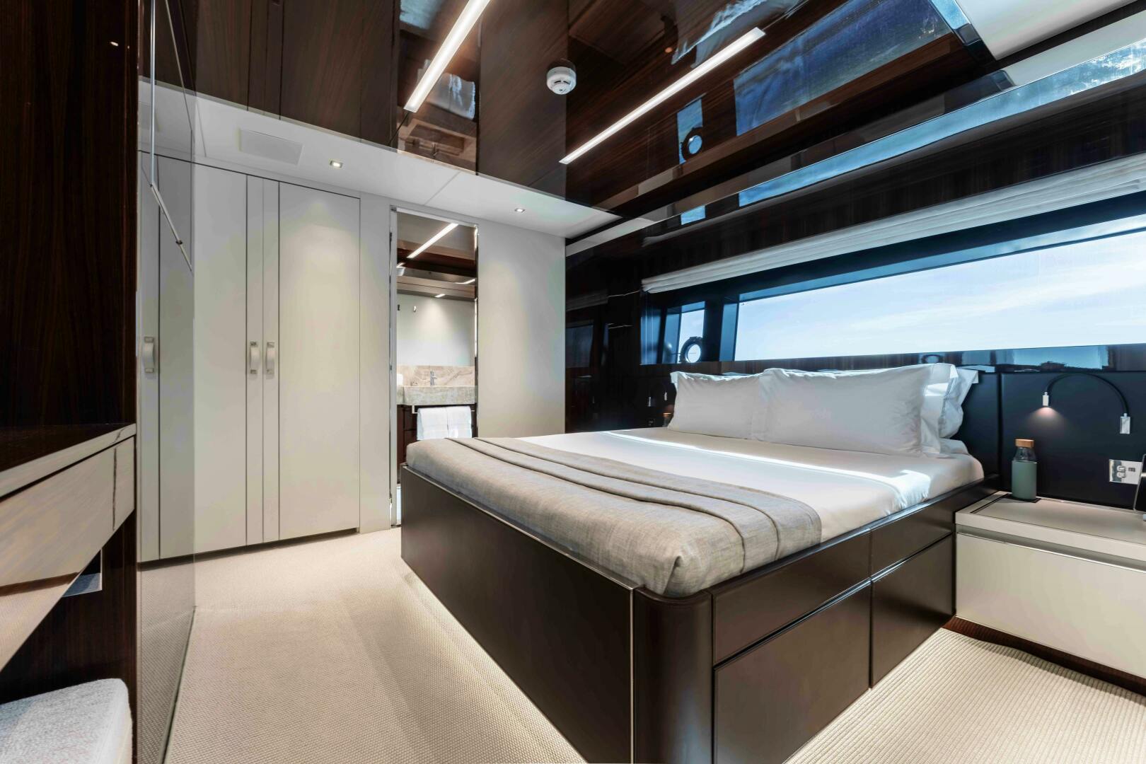 2019 Riva Riva Dolcevita 110 - Image 39