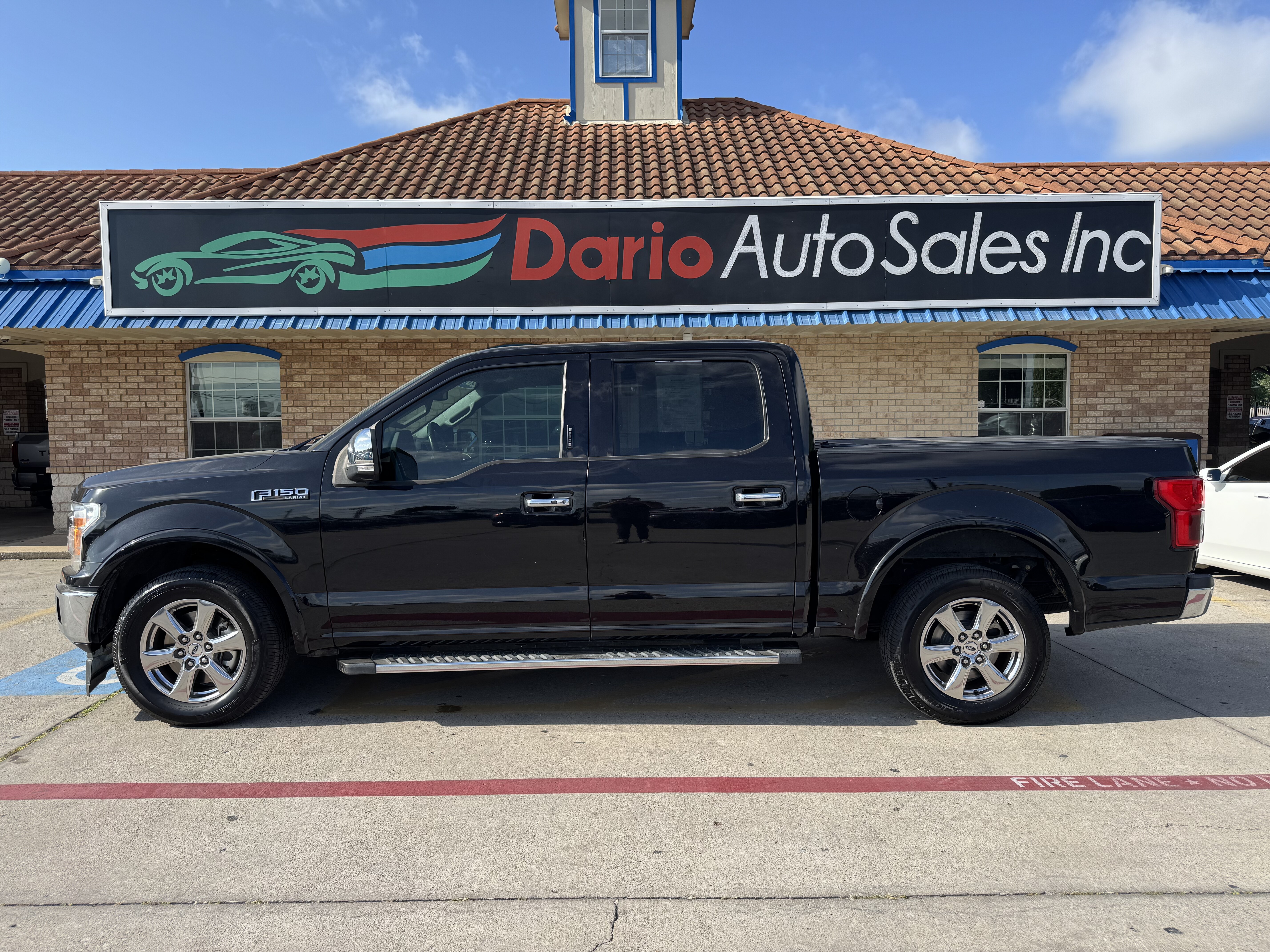 2019 Ford F150 Crew Cab XLT 4WD - Image 13