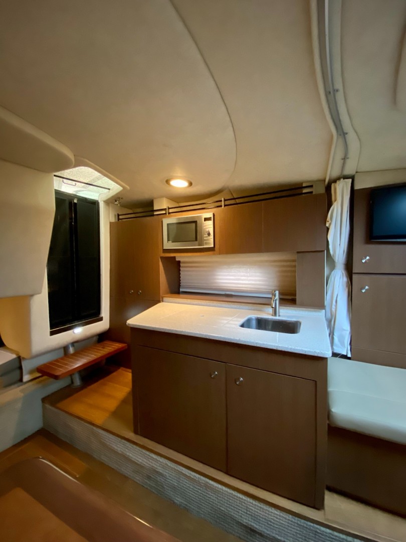 2013 Sea Ray 310 Sundancer - Image 21
