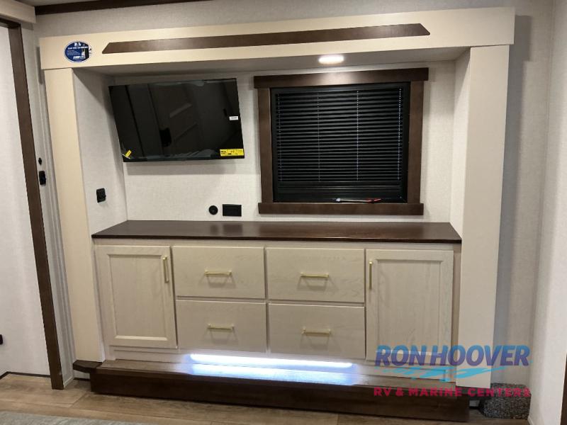 2026 FOREST RIVER 383FB - Image 23