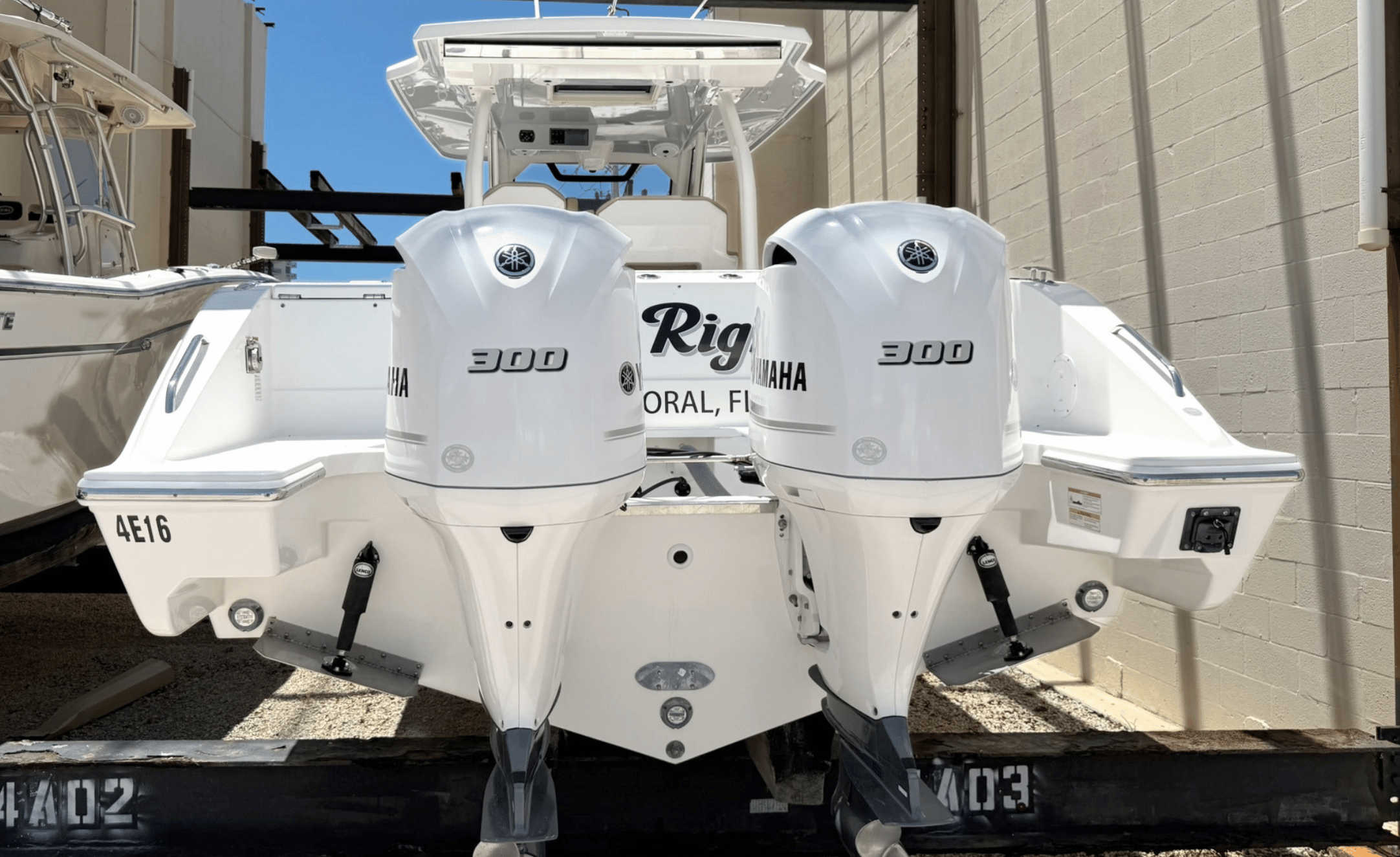 2020 PURSUIT S328 - Image 71