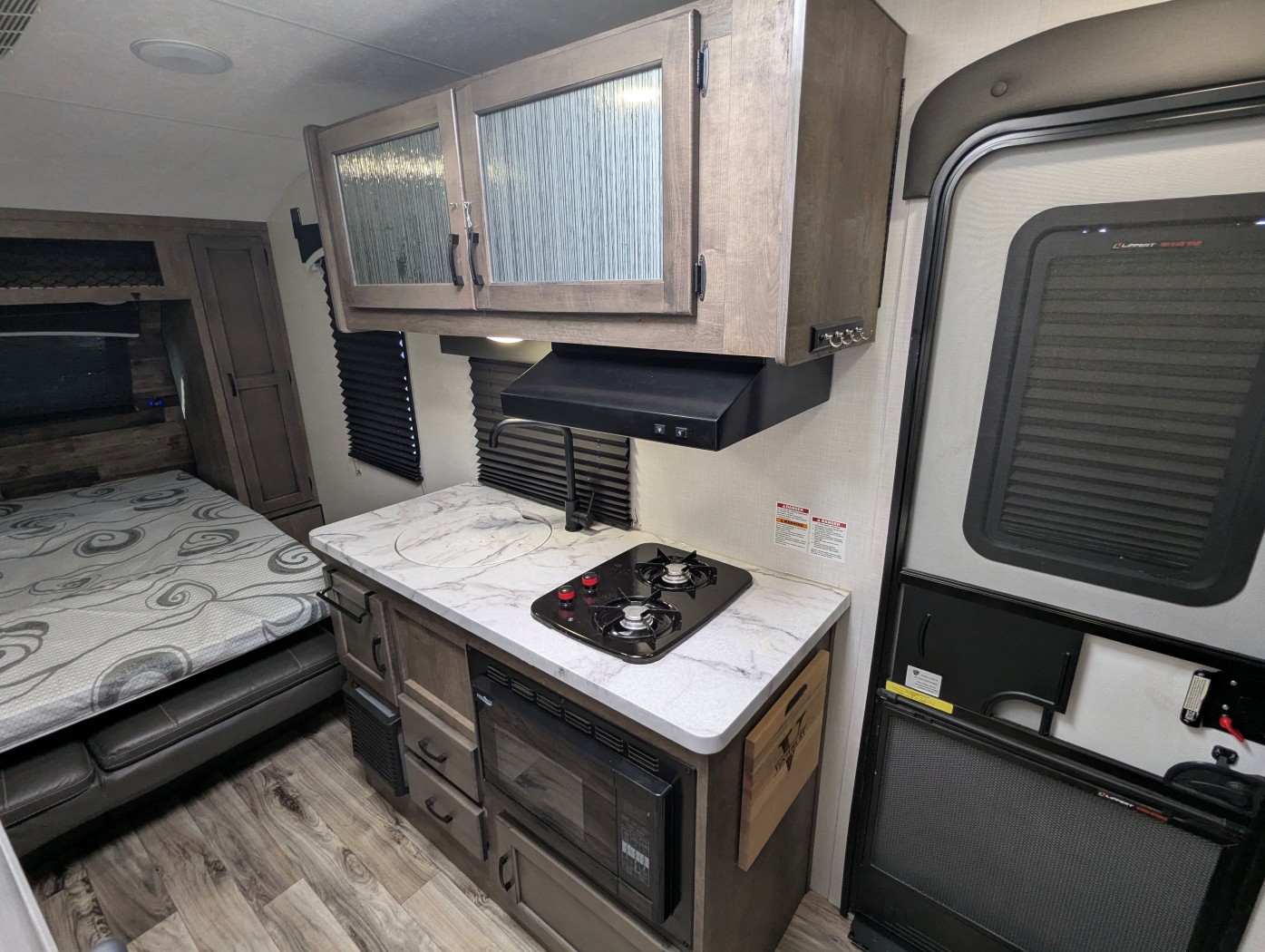 2023 Venture RV Sonic Lite 150VRK - Image 23