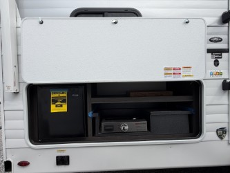 2027 VENTURE RV SIENNA 271VBH - Image 10