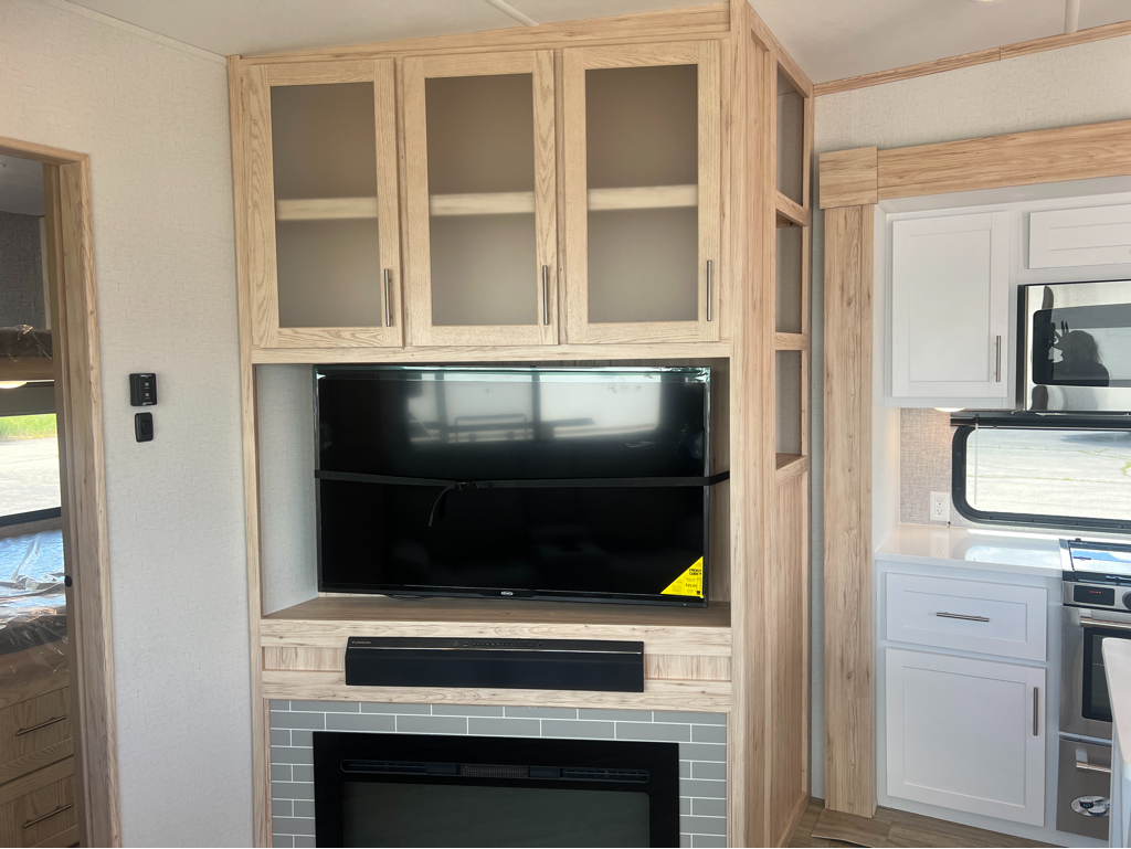2023 Alliance RV Avenue 36BRM - Image 10