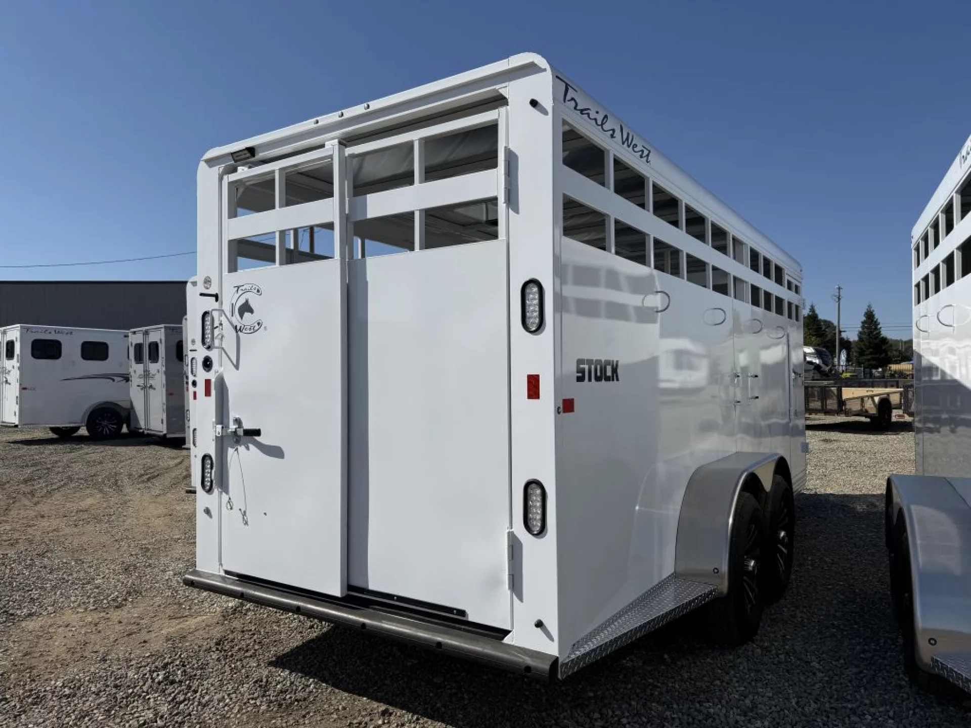 2027 TRAILS WEST ADVENTURE II 20' STOCK - Image 5