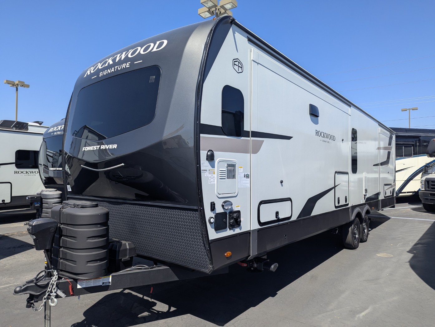 2026 Forest River Rockwood Signature 8339FK - Image 3