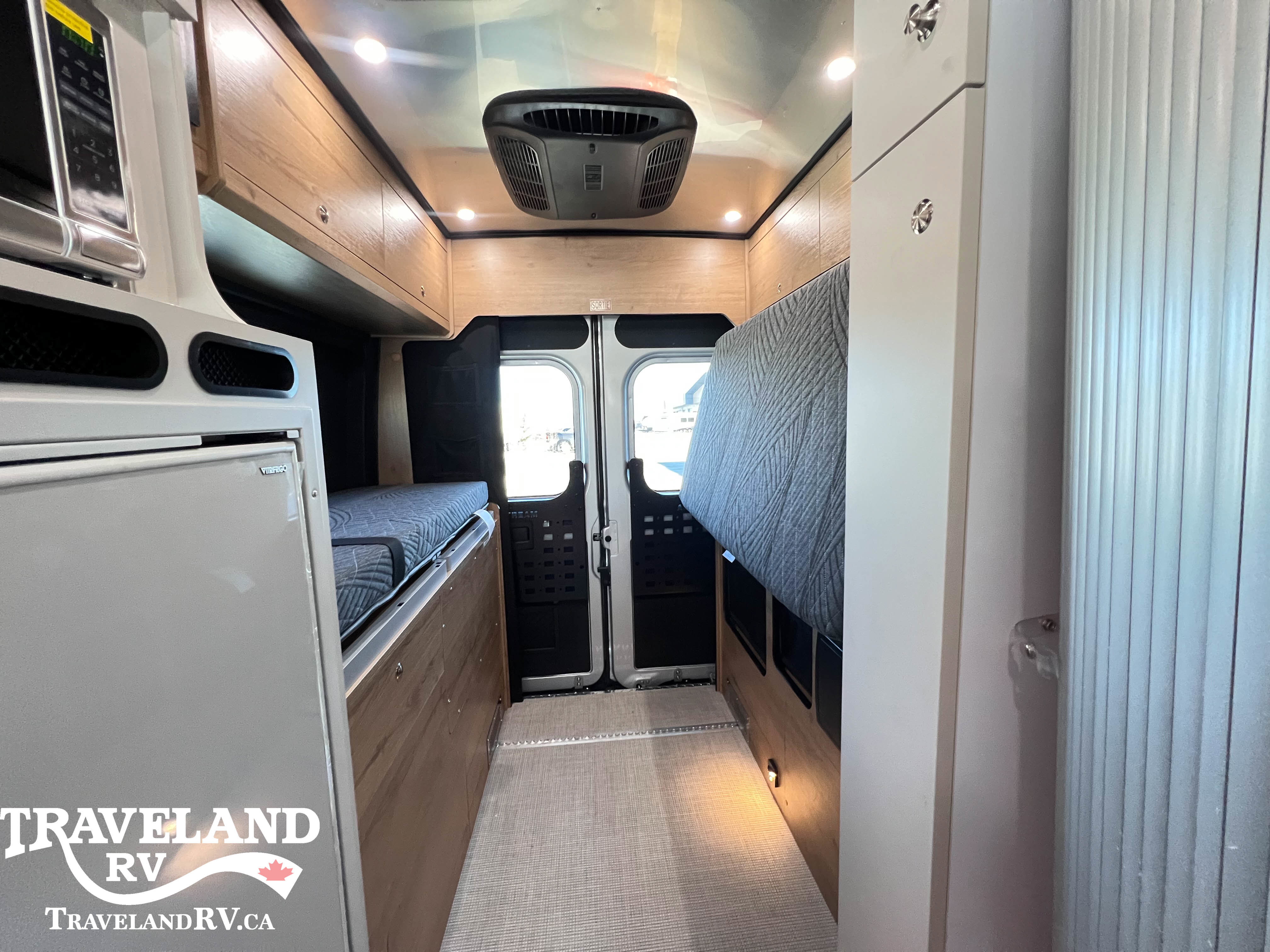 2025 Airstream Rangeline Base - Image 25