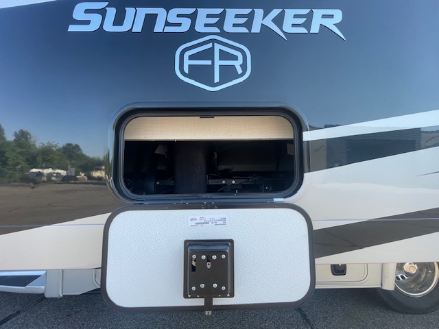 2026 SUNSEEKER 2400 BDSD - Image 9