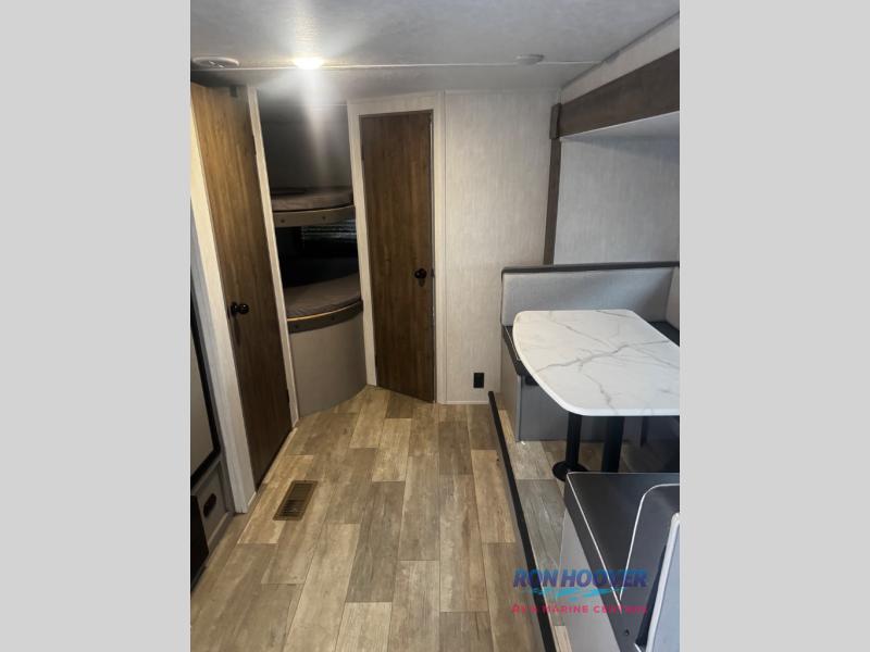 2025 COACHMEN VIKING 262DBS - Image 9