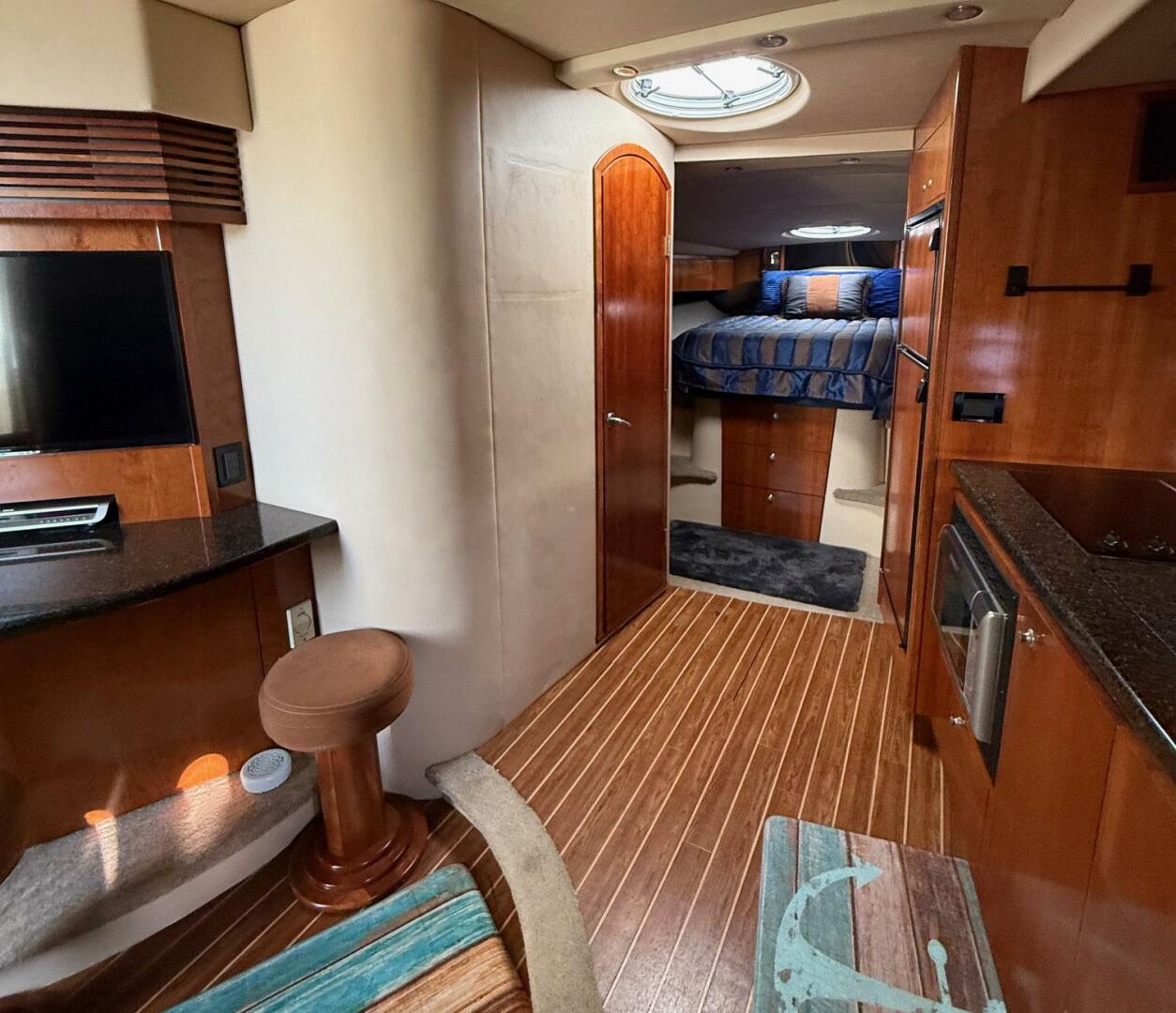2006 Cruisers Yachts 420 Express - Image 25