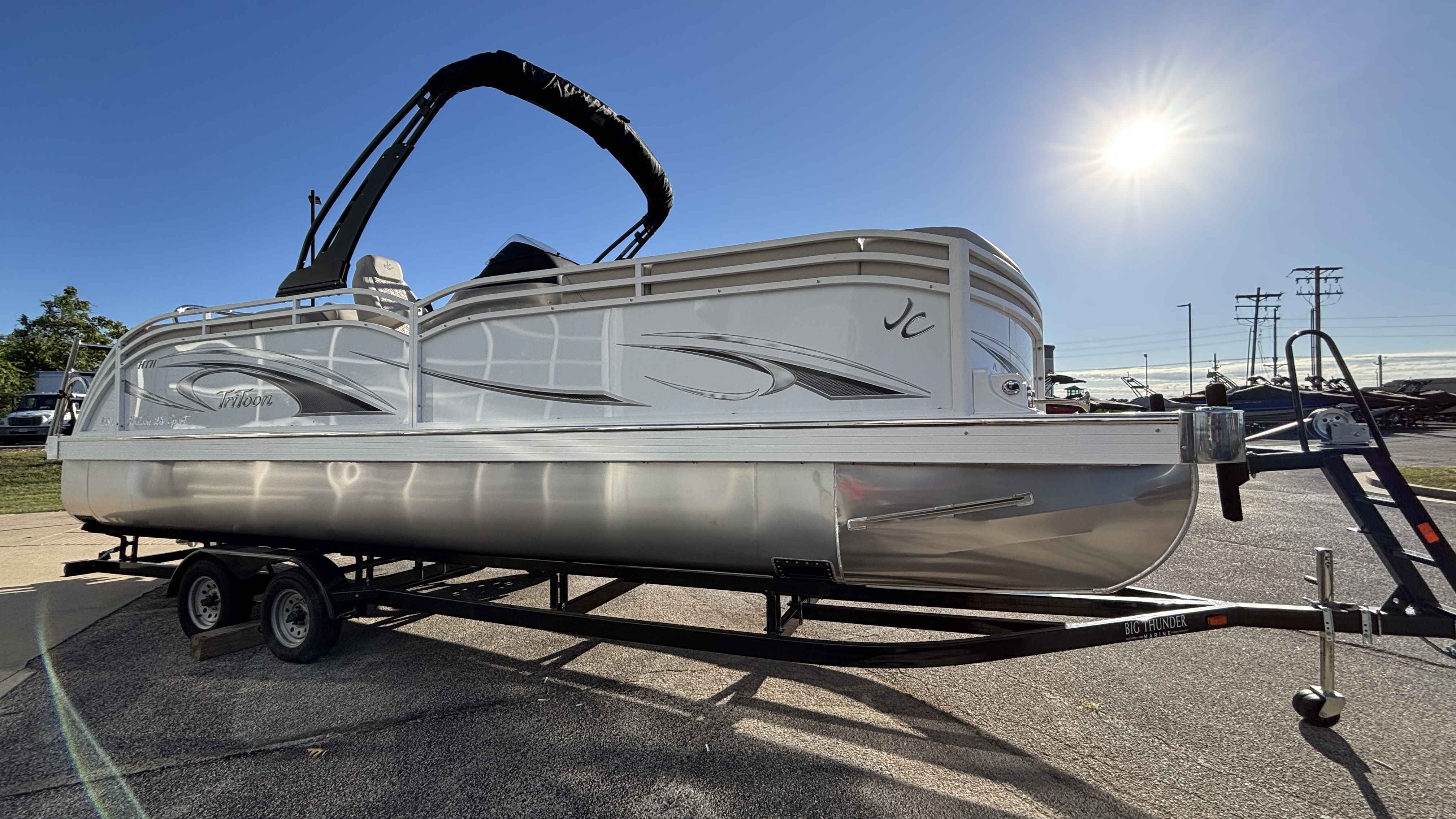2026 JC Tritoon NepToon 25TT Sport - Image 4