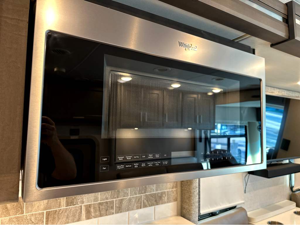 2023 THOR MOTOR COACH PALAZZO 37.6 - Image 22