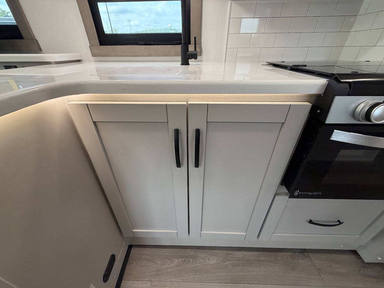 2027 JAYCO PRECEPT 36C - Image 28