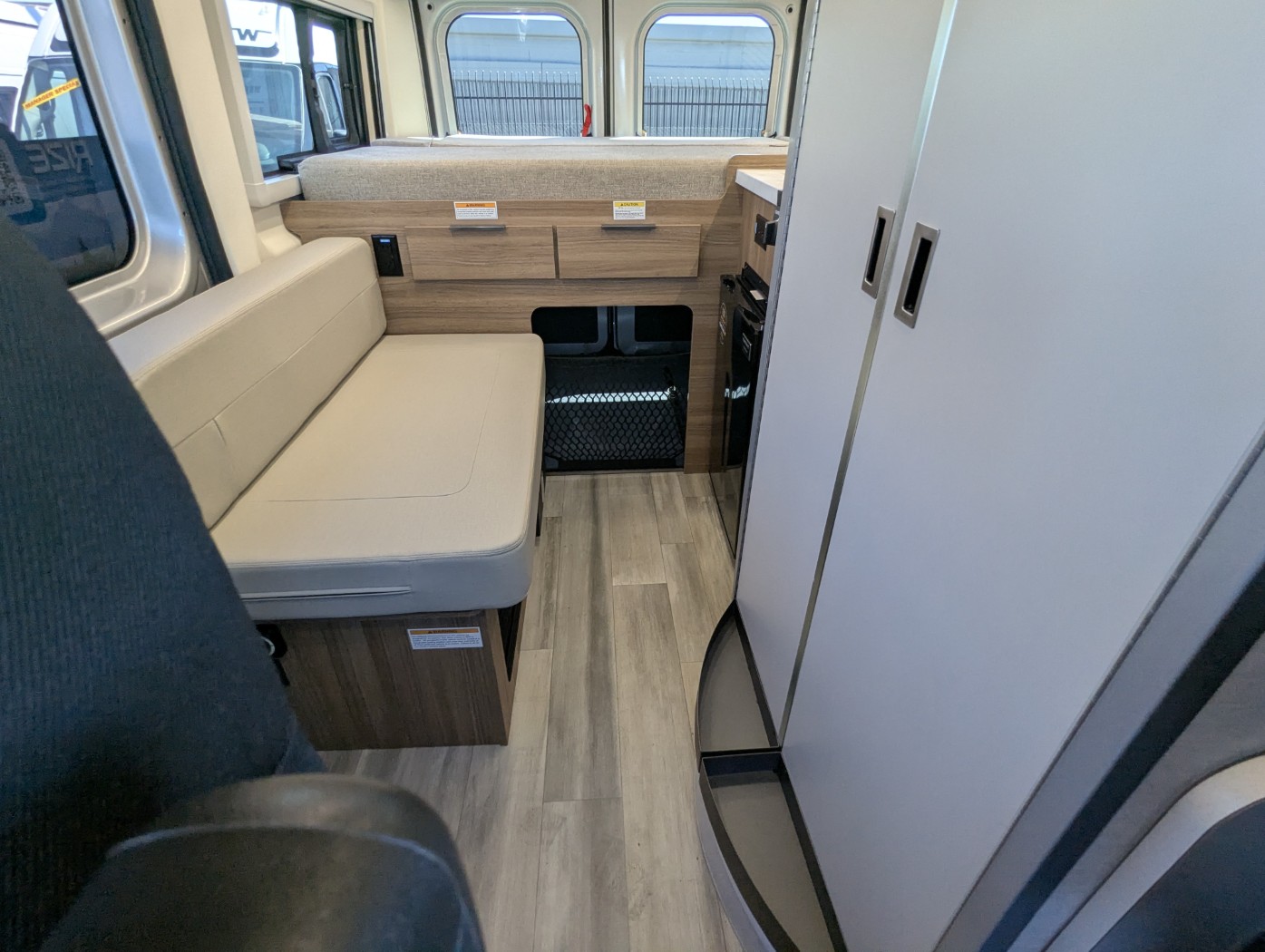 2027 Thor Motor Coach Rize 18Z - Image 23