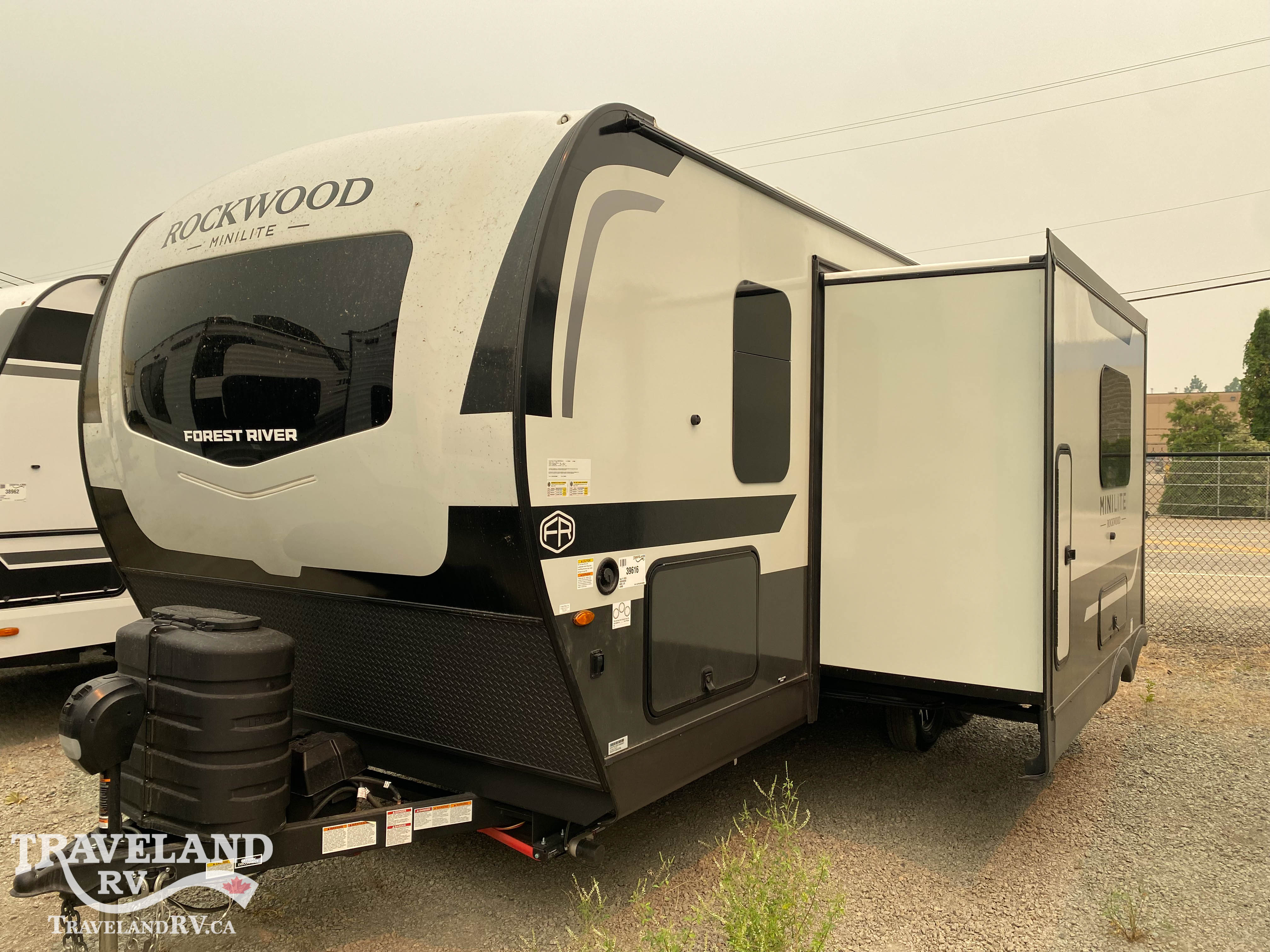 2026 Forest River Rockwood Mini Lite 2509S - Image 5